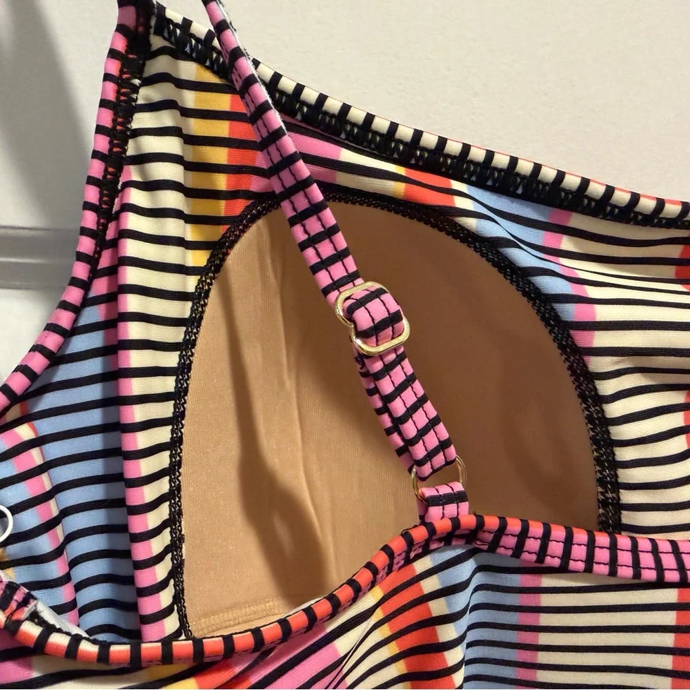 NWT Summersalt One Piece Swimsuit Sz. 6 - Picture 6 of 9